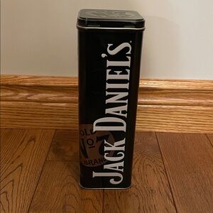 Jack Daniel's Black Metal Tin